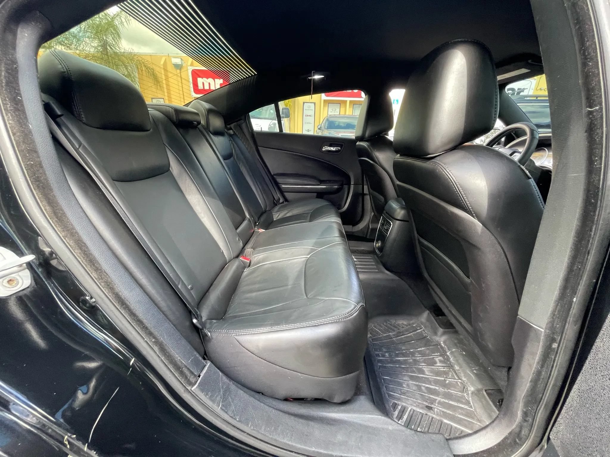 Used 2013 Dodge Charger SE RWD image 27
