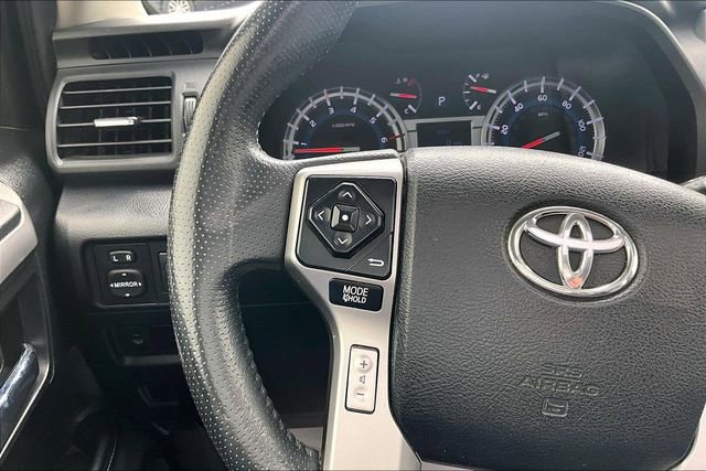 Used 2017 Toyota 4Runner SR5 Premium AWD/4WD image 11