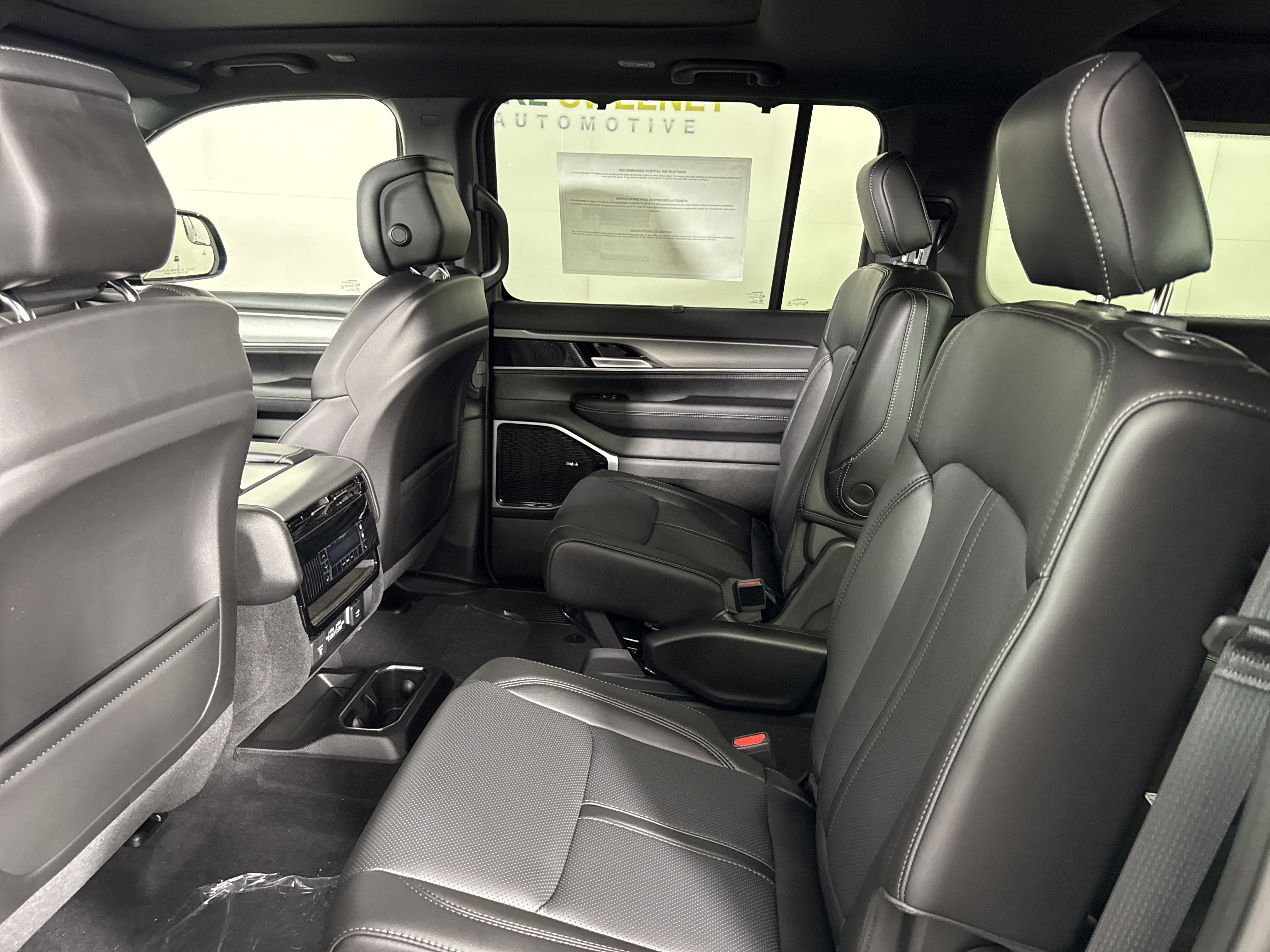 New 2025 Jeep Wagoneer L Series III w/ Quick Order Package 25C Super image 11