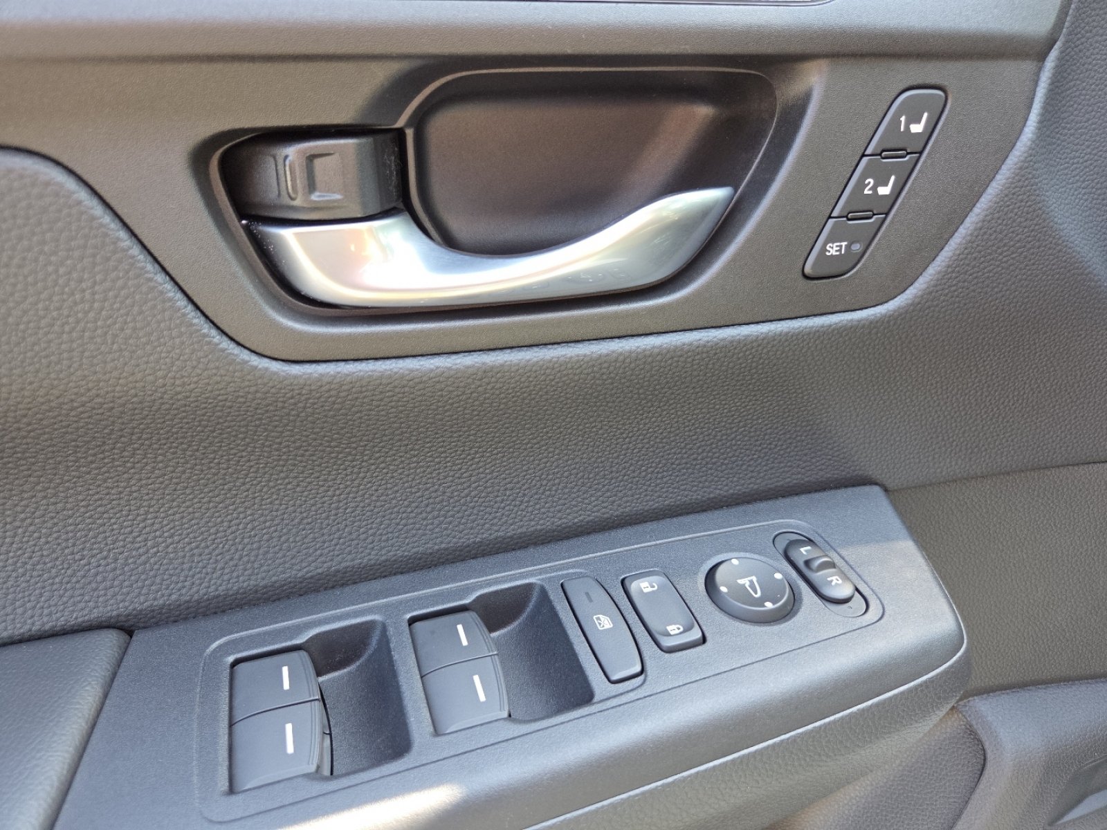 Used 2024 Honda CR-V Sport-L image 32