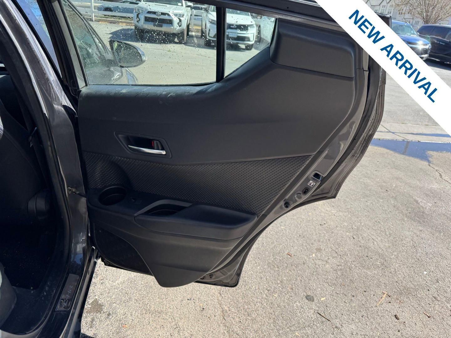 Used 2021 Toyota C-HR LE image 12