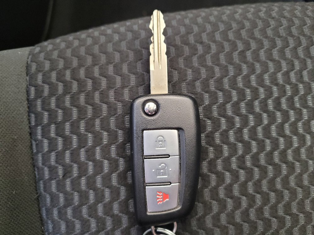 Used 2022 Nissan Rogue Sport S AWD/4WD image 32
