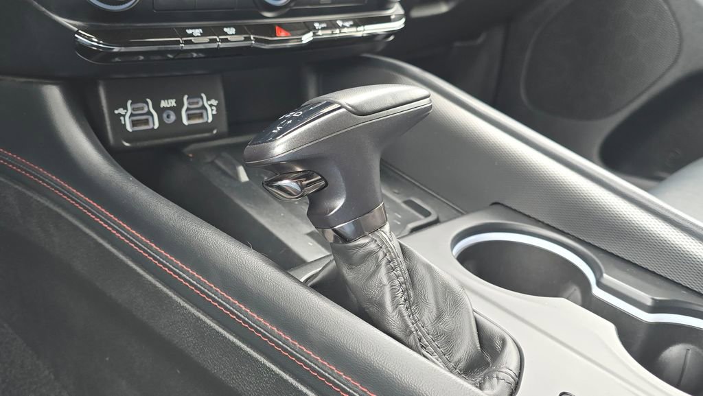Used 2025 Dodge Durango R/T image 37