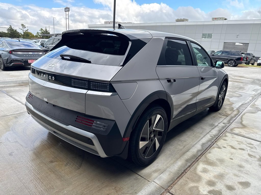 New 2026 Hyundai Ioniq 5 SEL image 21