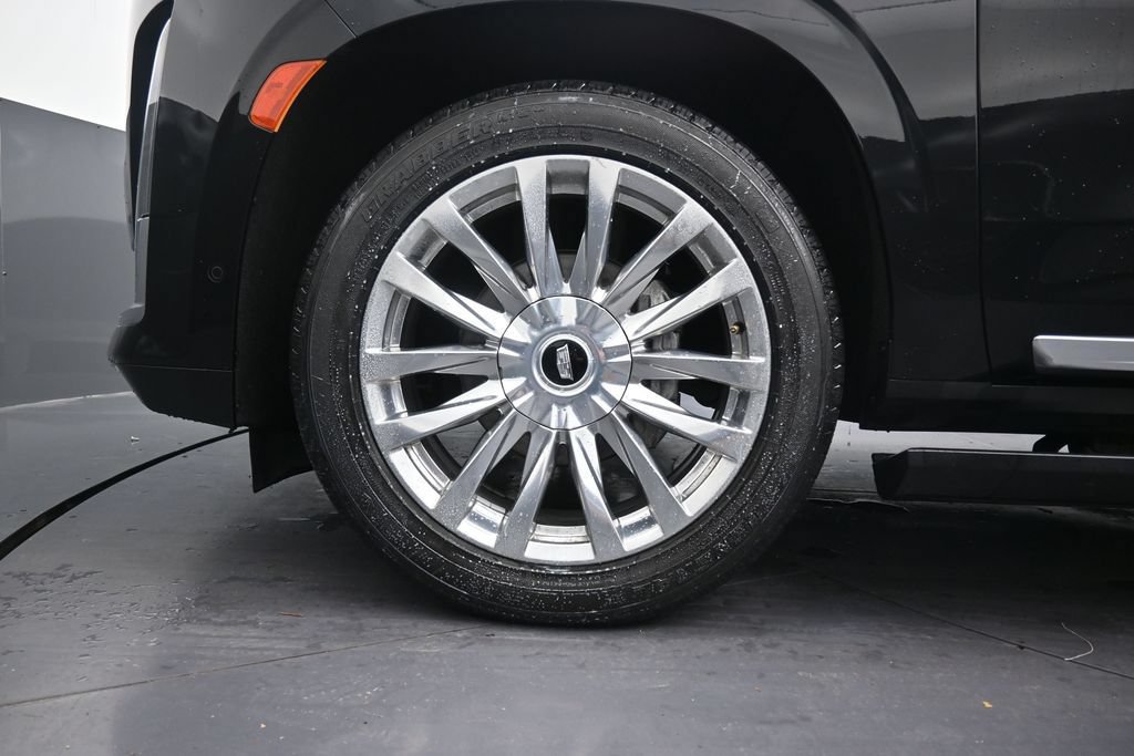 Used 2021 Cadillac Escalade ESV Premium Luxury w/ Driver Assist Tech Package RWD image 10