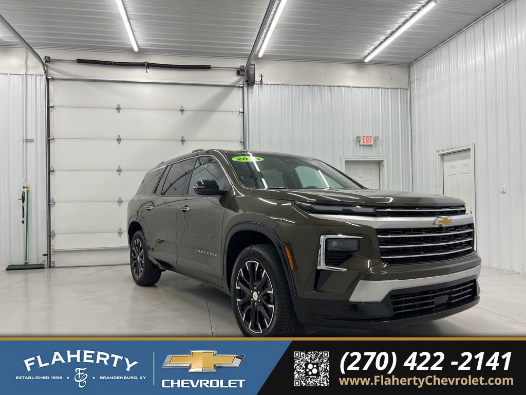 Used 2024 Chevrolet Traverse RS
