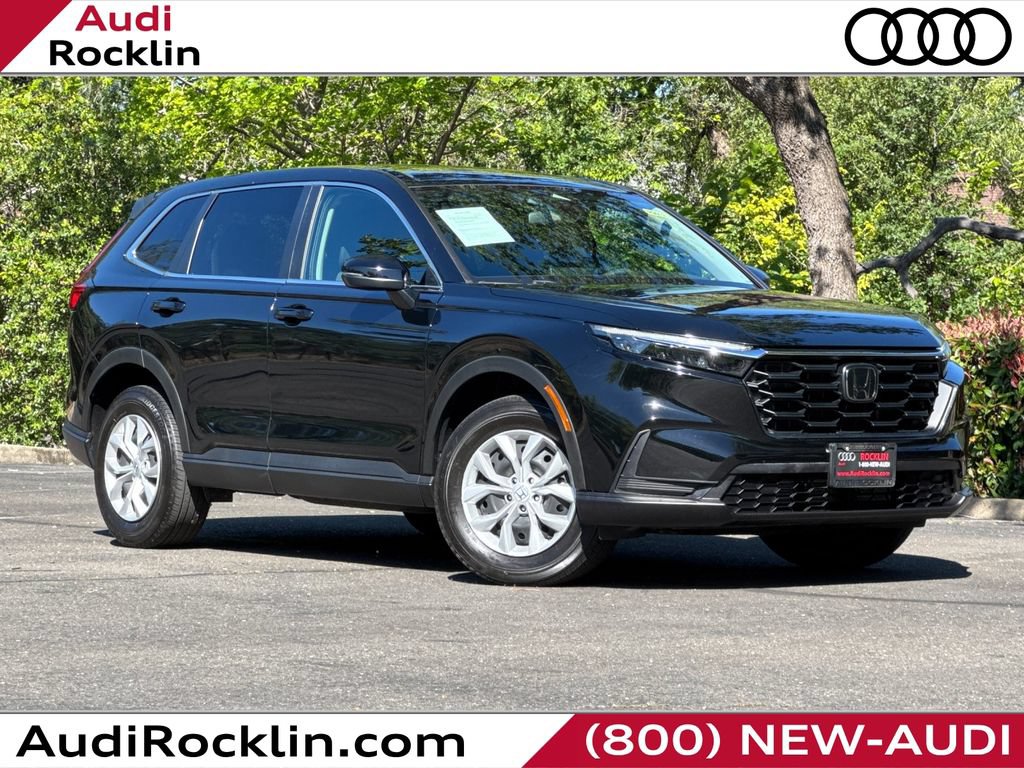 Used 2025 Honda CR-V LX image 1