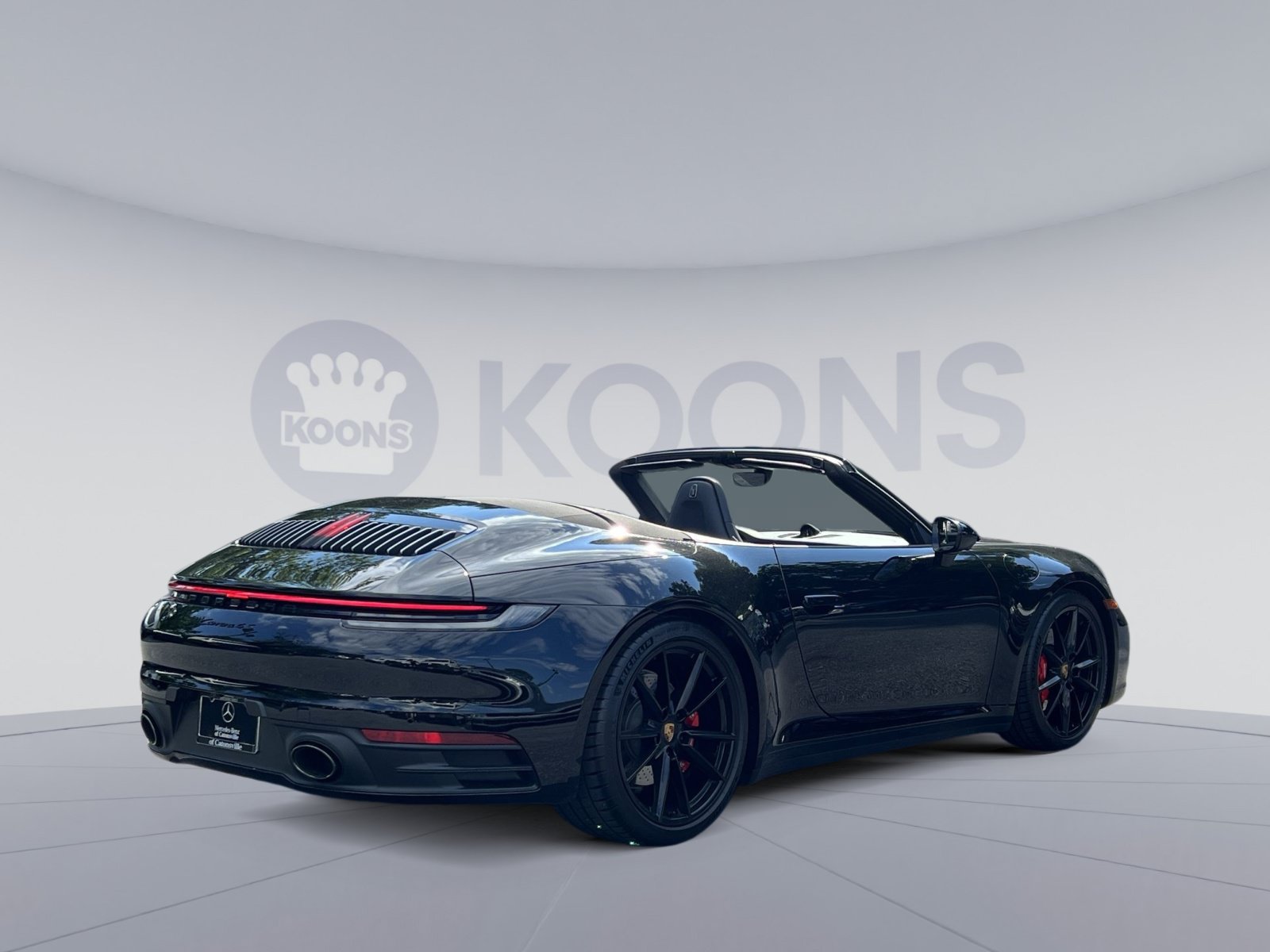 Used 2022 Porsche 911 Carrera 4S AWD/4WD image 11
