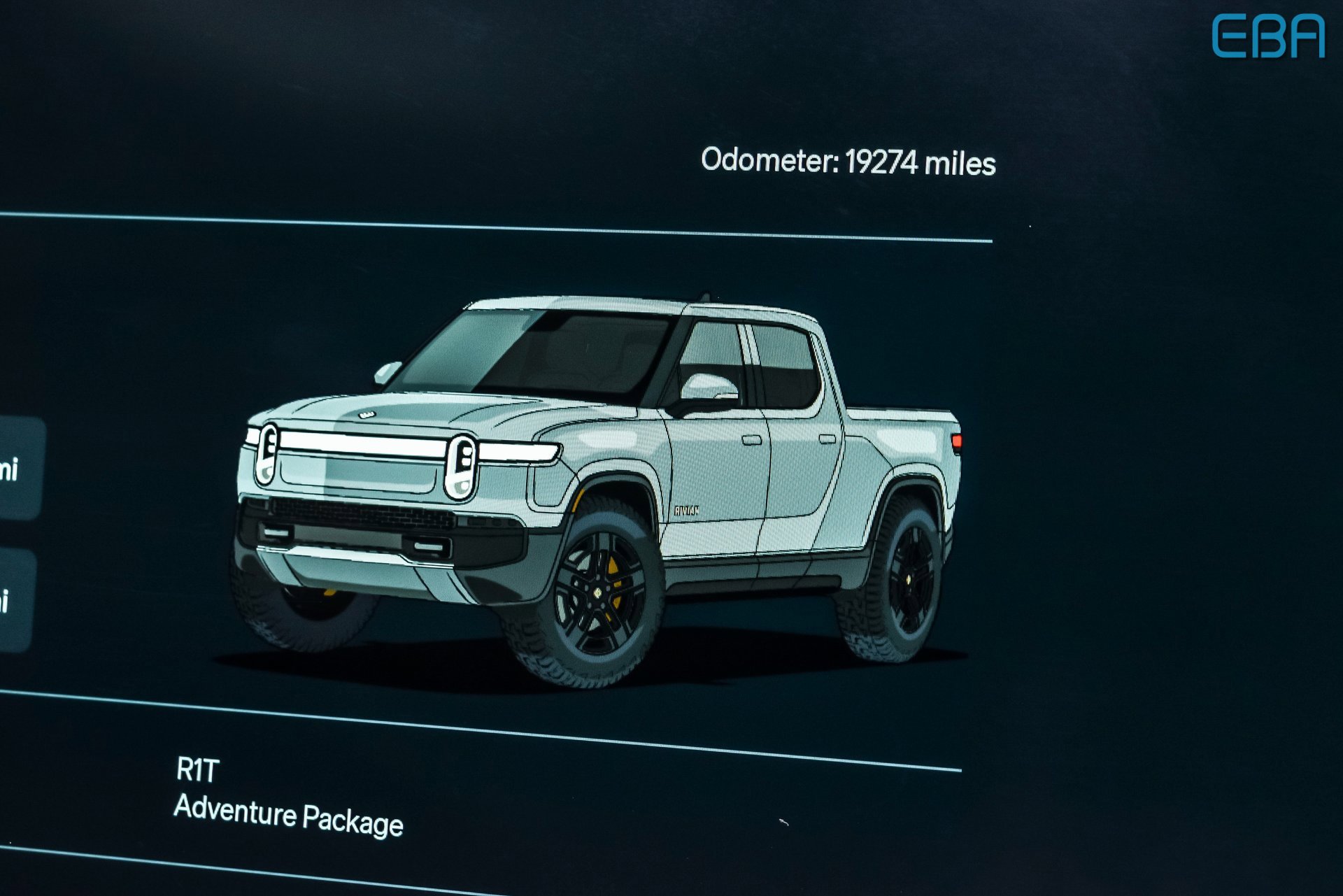 Used 2022 Rivian R1T Adventure image 24