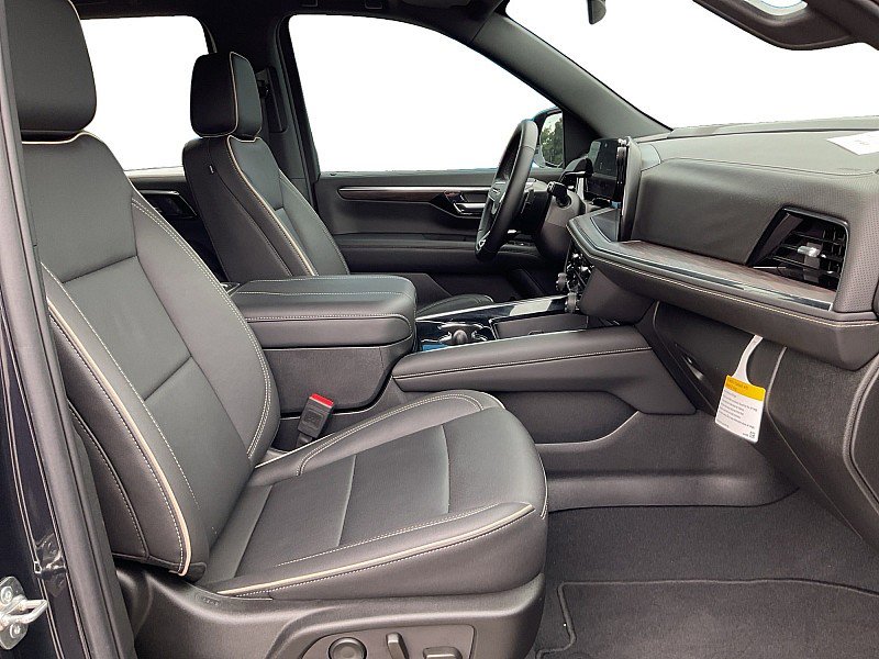 Used 2025 Chevrolet Tahoe Premier w/ Sun And Tow Package image 10
