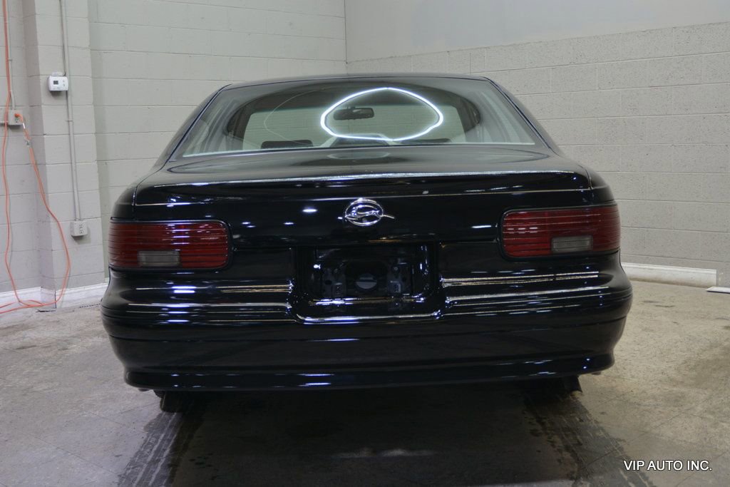 Used 1995 Chevrolet Impala Sedan image 6