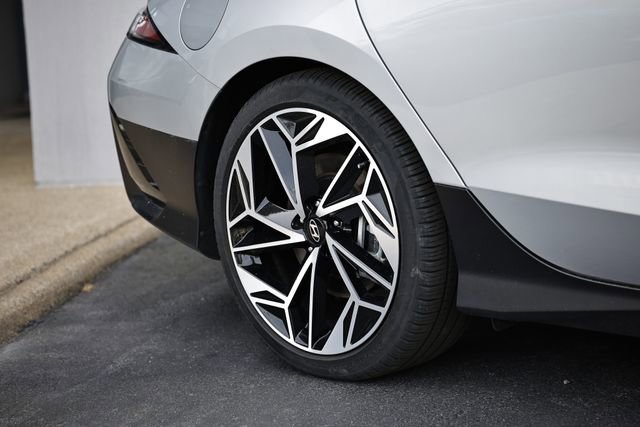 Used 2023 Hyundai Ioniq 6 SEL RWD image 6
