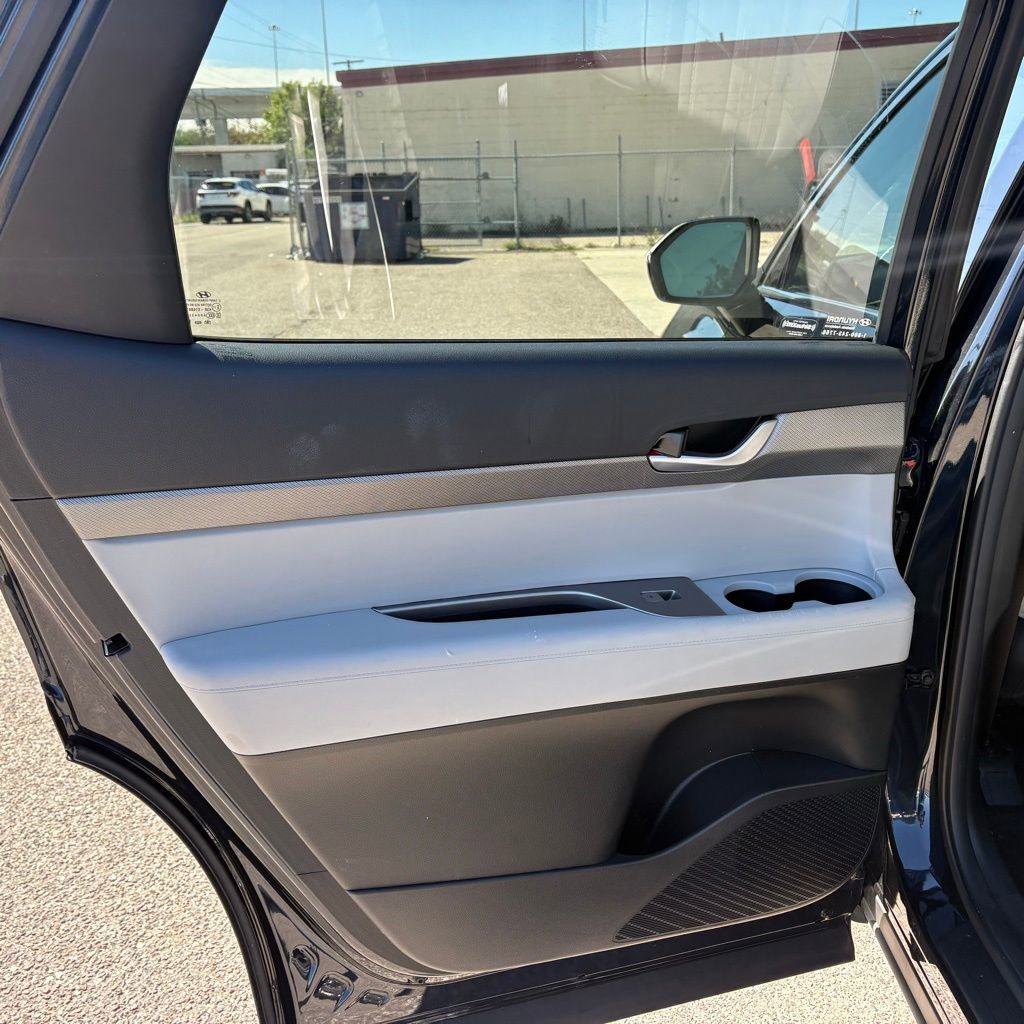 Used 2024 Hyundai Palisade SEL image 12