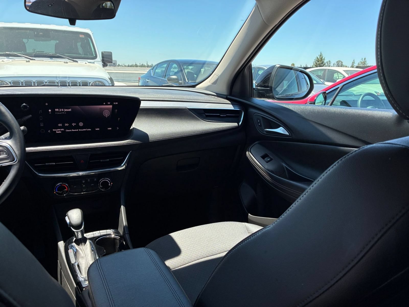 Used 2025 Buick Encore GX Preferred FWD image 33