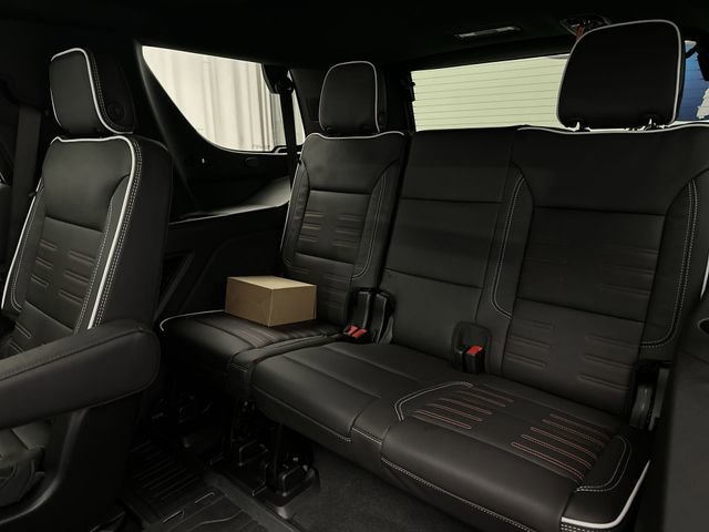 New 2026 GMC Yukon AT4 Ultimate w/ LPO, Floor Liner Package image 27