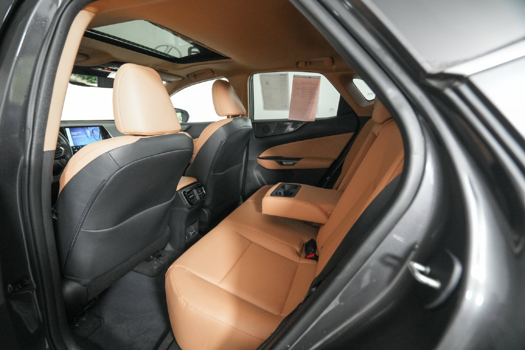 Certified 2024 Lexus NX 250 FWD image 13