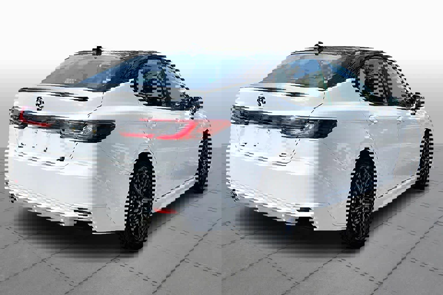 Used 2025 Toyota Camry XSE image 12