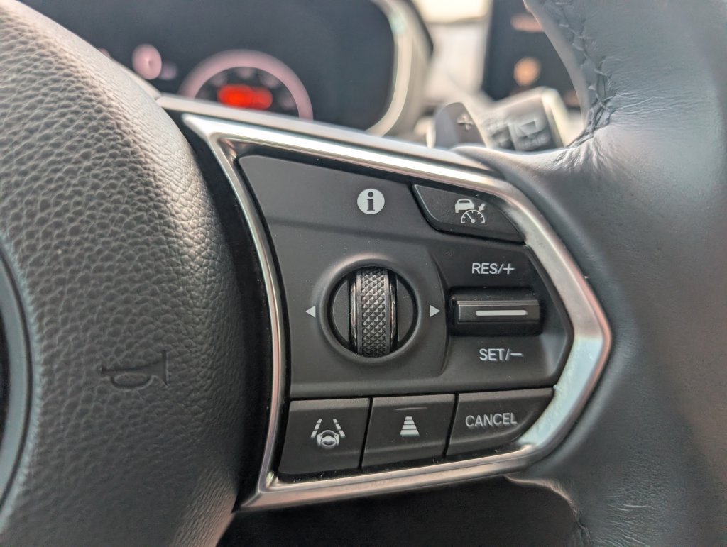 Used 2023 Acura MDX w/ Technology Package FWD image 19