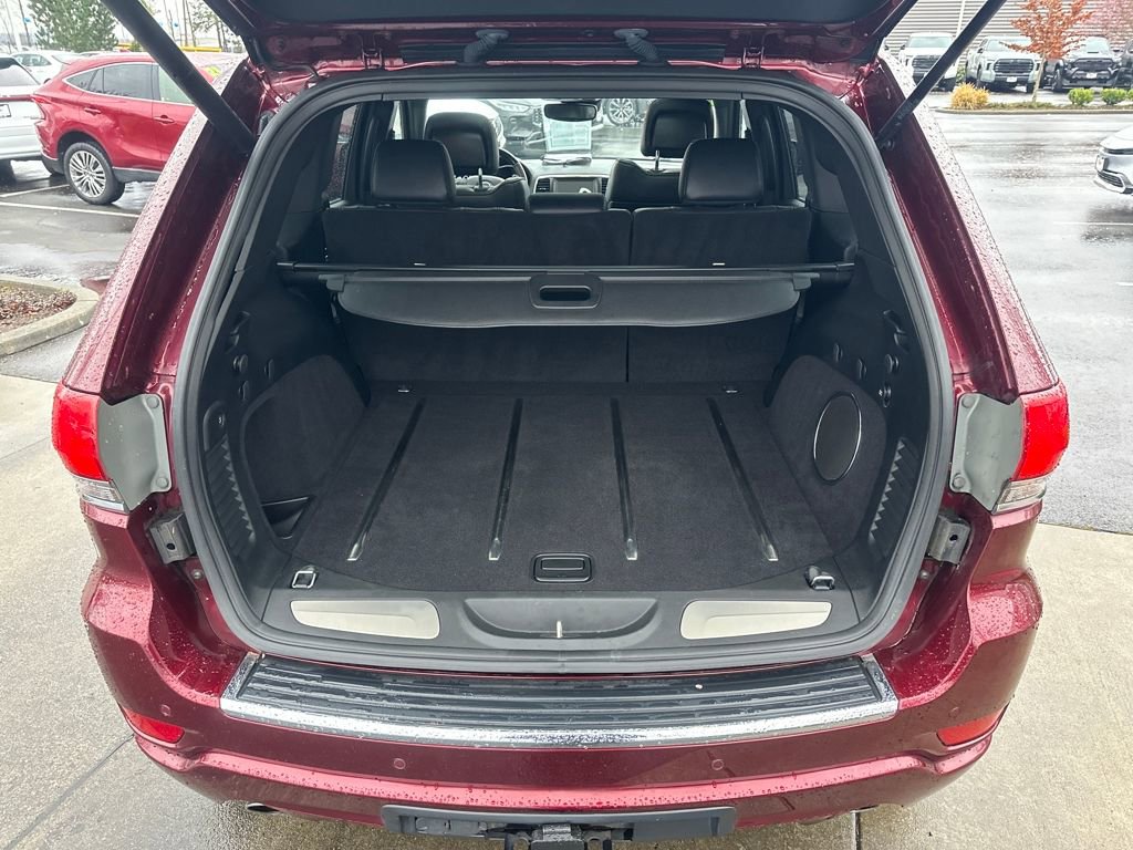 Used 2017 Jeep Grand Cherokee Overland w/ Jeep Active Safety Group image 26