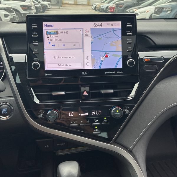 Used 2021 Toyota Camry XSE w/ Navigation Package FWD image 17