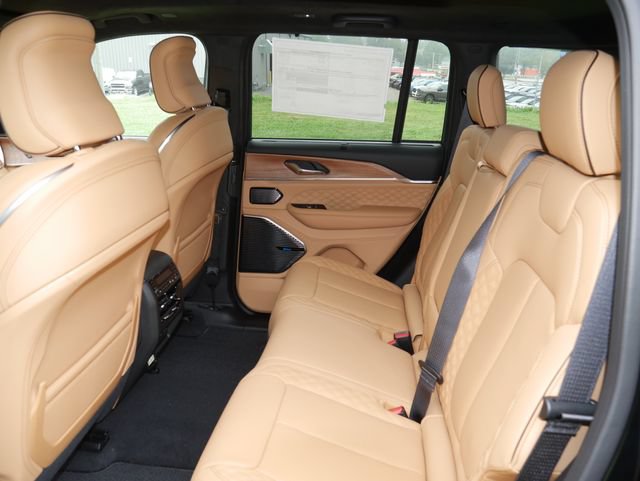 New 2027 Jeep Grand Cherokee Summit AWD/4WD image 25