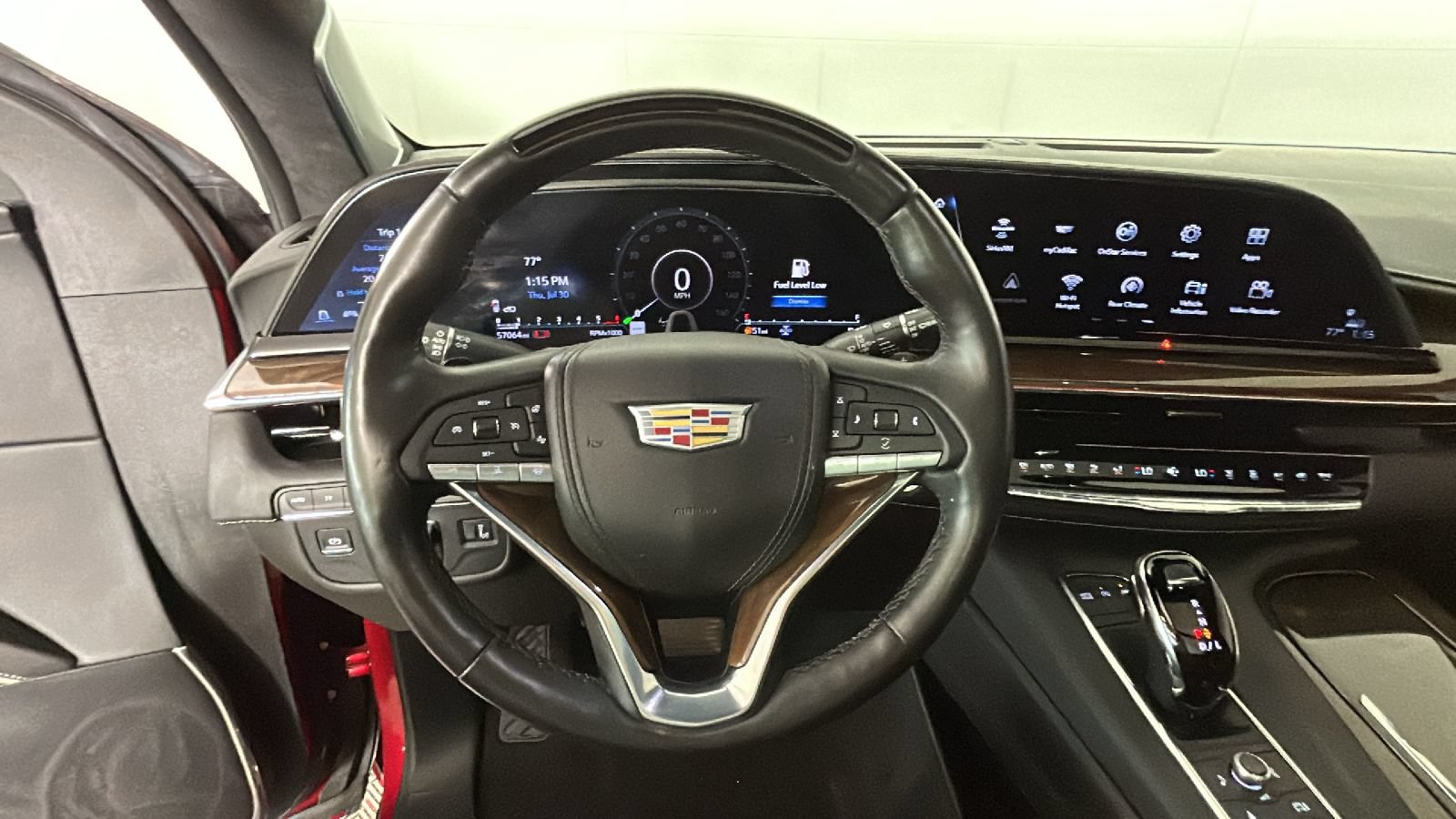 Used 2023 Cadillac Escalade Sport Platinum w/ LPO, ONYX Package AWD/4WD image 17