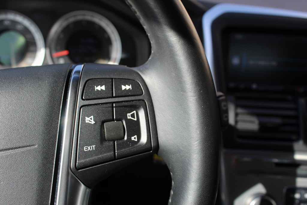 Used 2013 Volvo XC60 3.2 Premier image 16