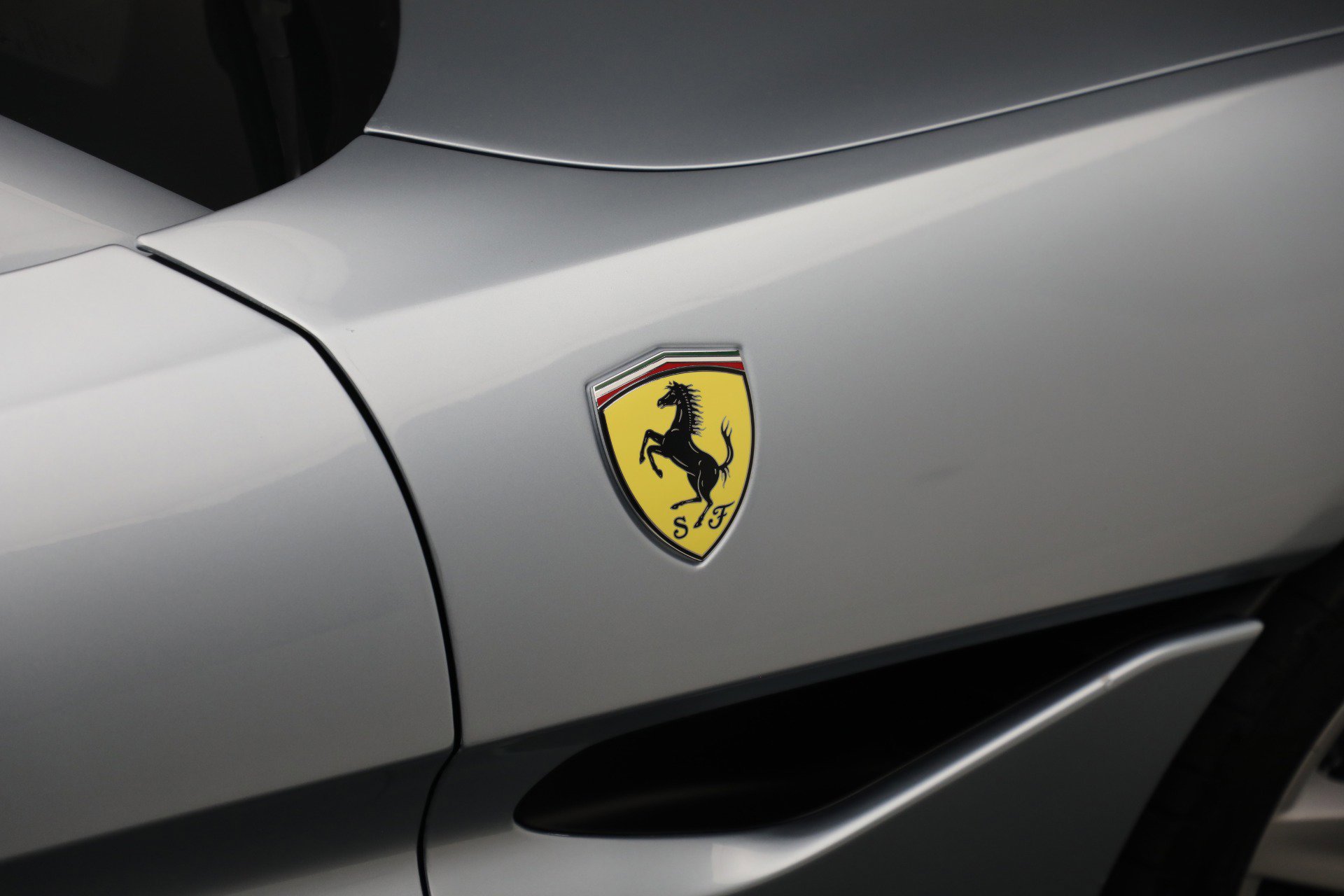 Certified 2023 Ferrari Portofino M image 25