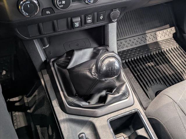 Used 2019 Toyota Tacoma TRD Sport image 12