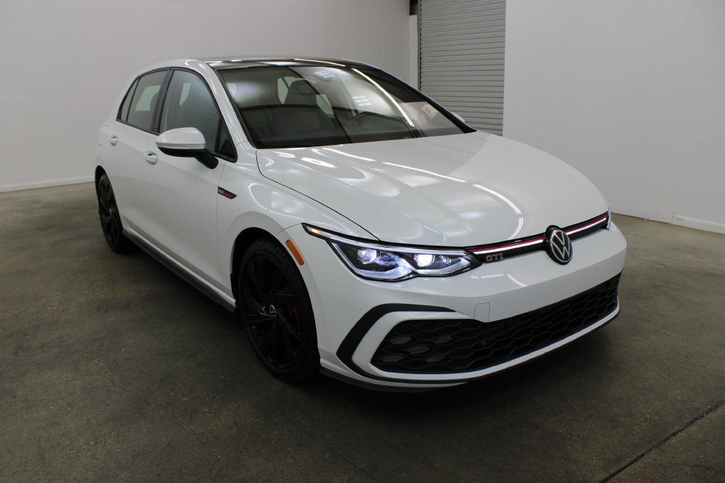 Certified 2023 Volkswagen GTI SE FWD image 6