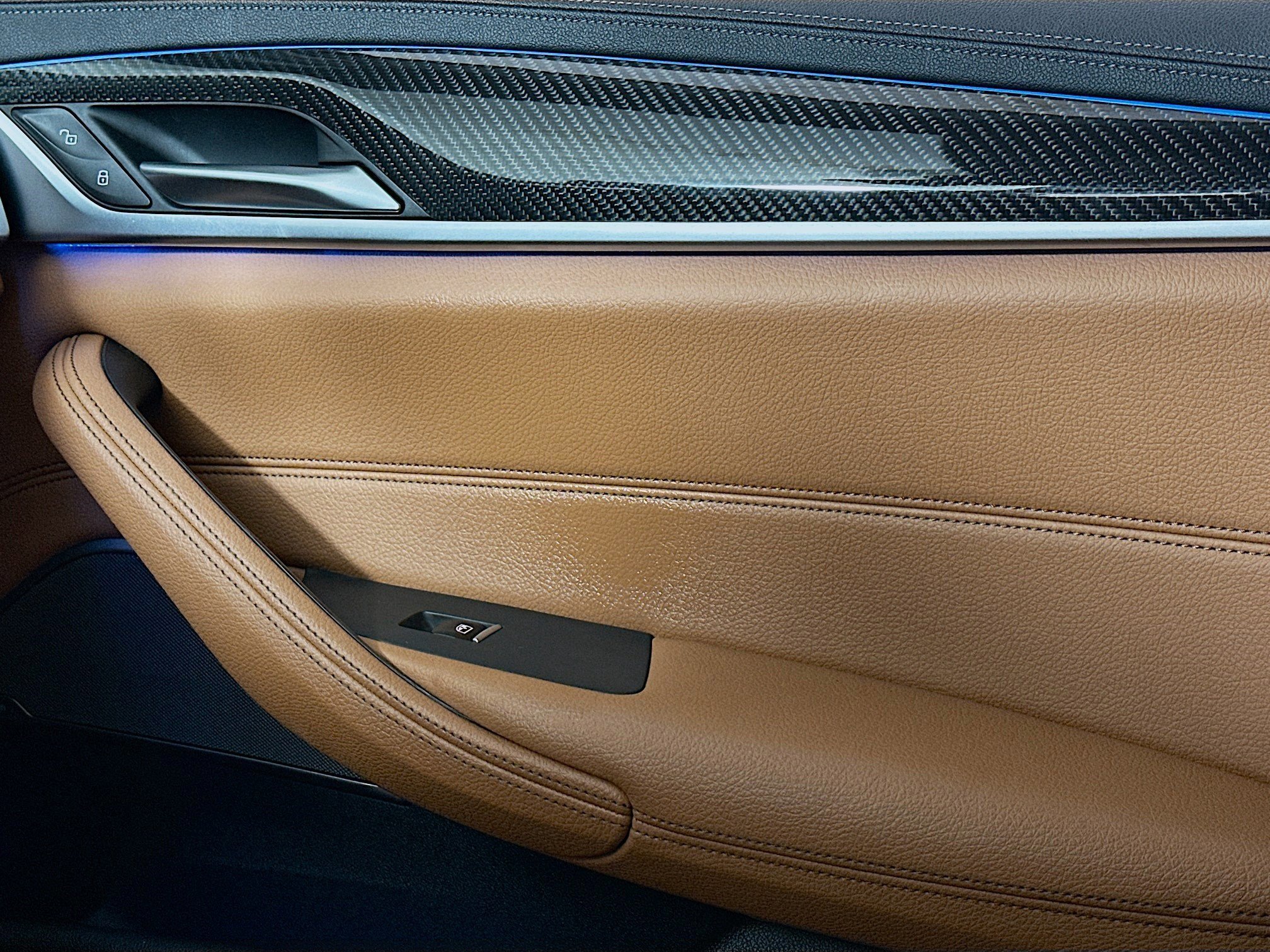 Used 2022 BMW 530e xDrive w/ Premium Package image 20