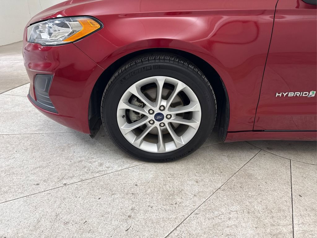 Used 2019 Ford Fusion SE image 15