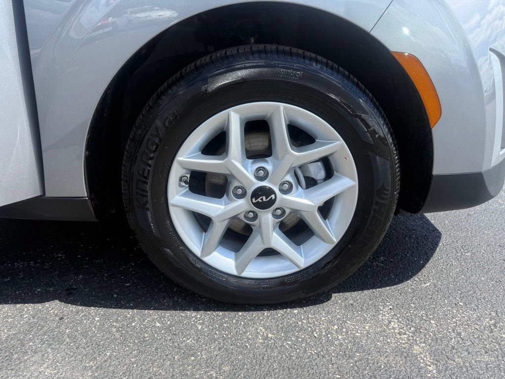 Used 2025 Kia Soul LX w/ LX Technology Package FWD image 48