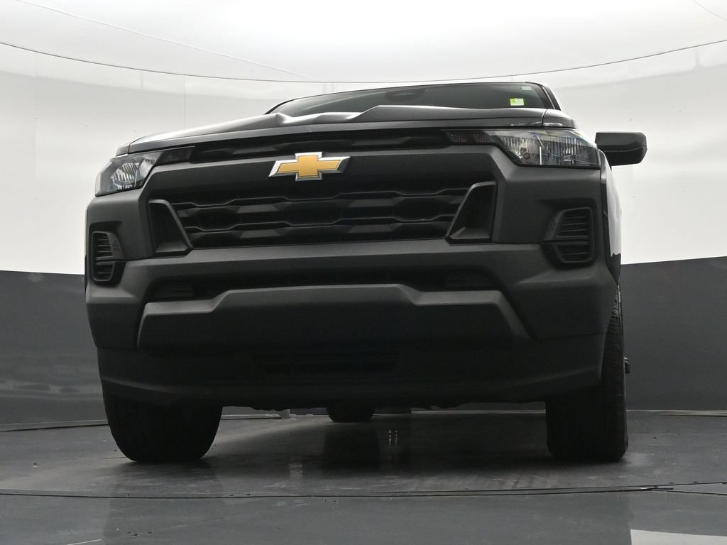Used 2025 Chevrolet Colorado W/T RWD image 32