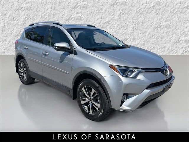 Used 2018 Toyota RAV4 XLE image 1