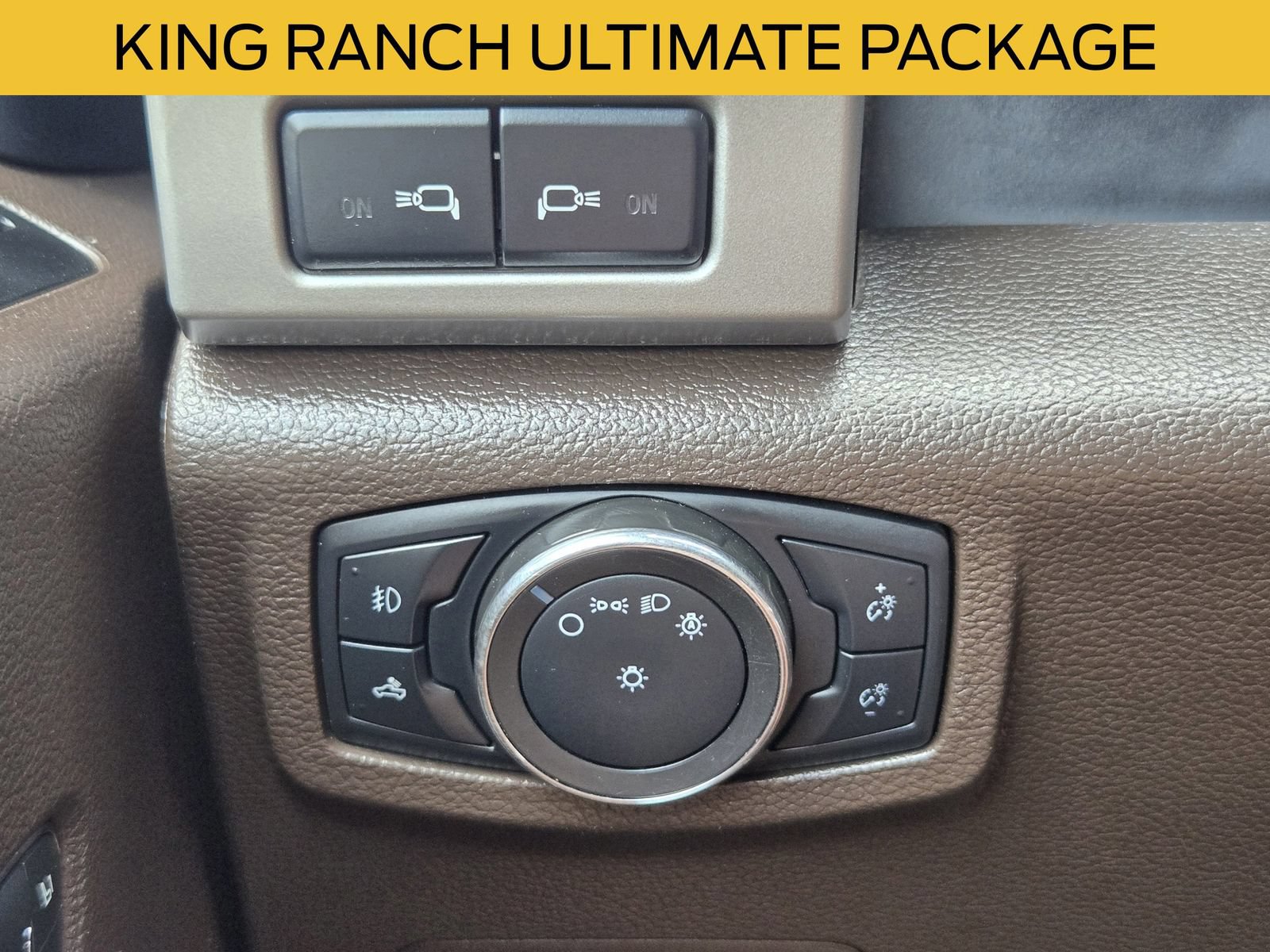 Used 2022 Ford F350 King Ranch w/ King Ranch Ultimate Package AWD/4WD image 23