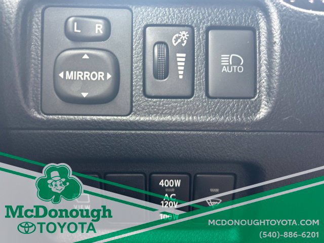 Used 2022 Toyota 4Runner TRD Sport w/ Technology Package AWD/4WD image 18