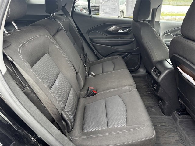 Used 2022 GMC Terrain SLE w/ Driver Convenience Package image 16
