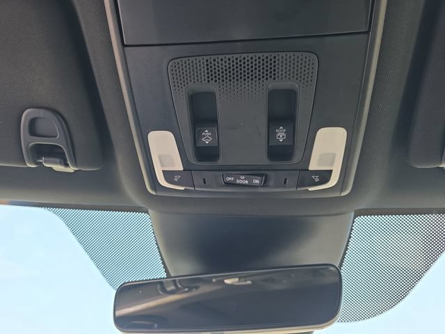 Certified 2025 Honda Pilot TrailSport image 27