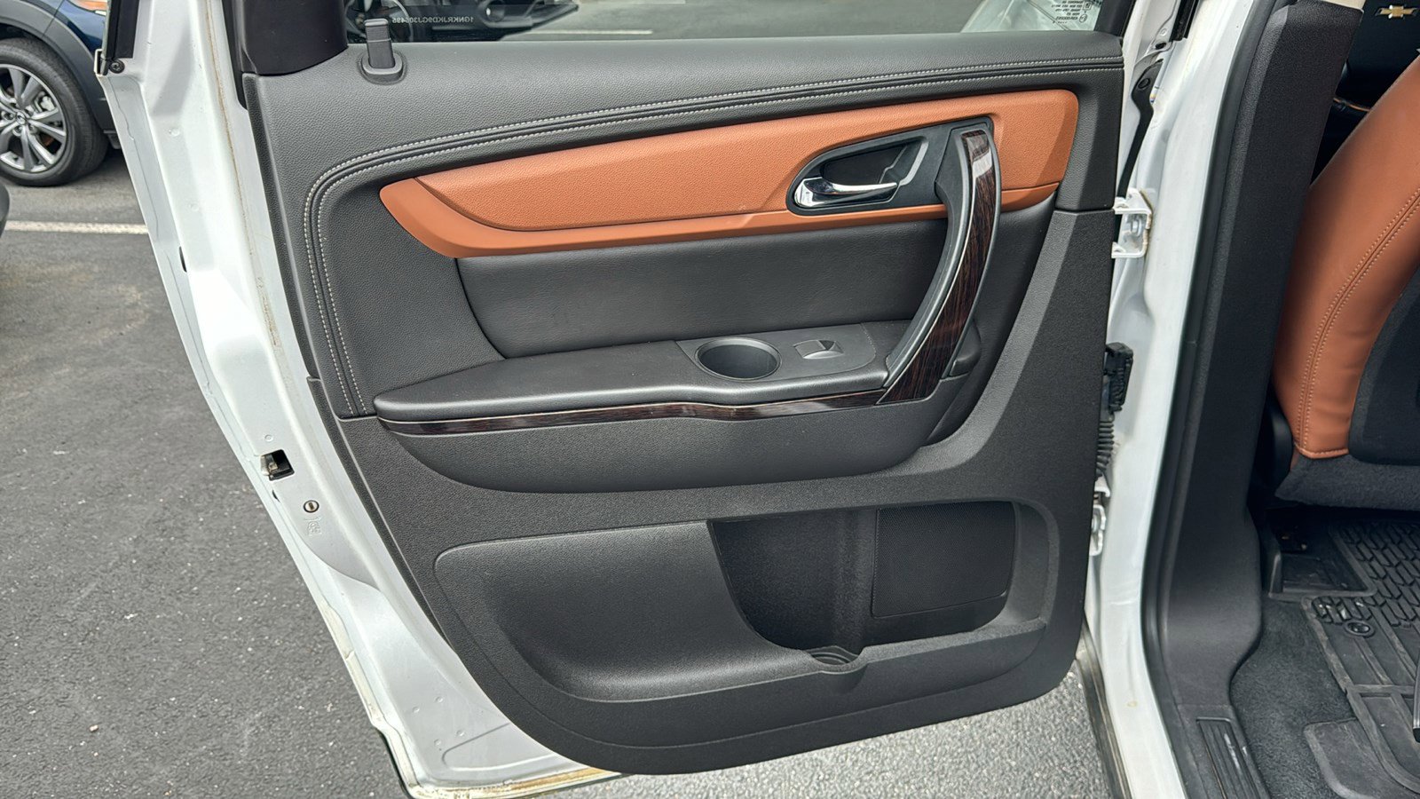 Used 2016 Chevrolet Traverse LTZ FWD image 18