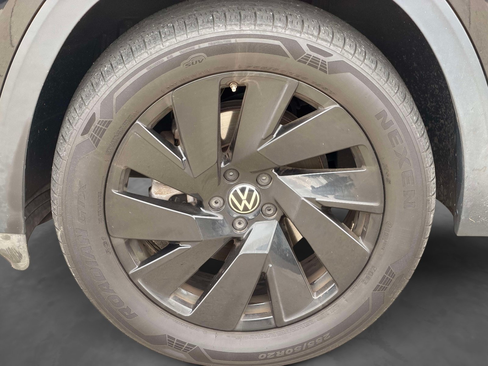 Certified 2024 Volkswagen Atlas Cross Sport SE AWD/4WD image 7