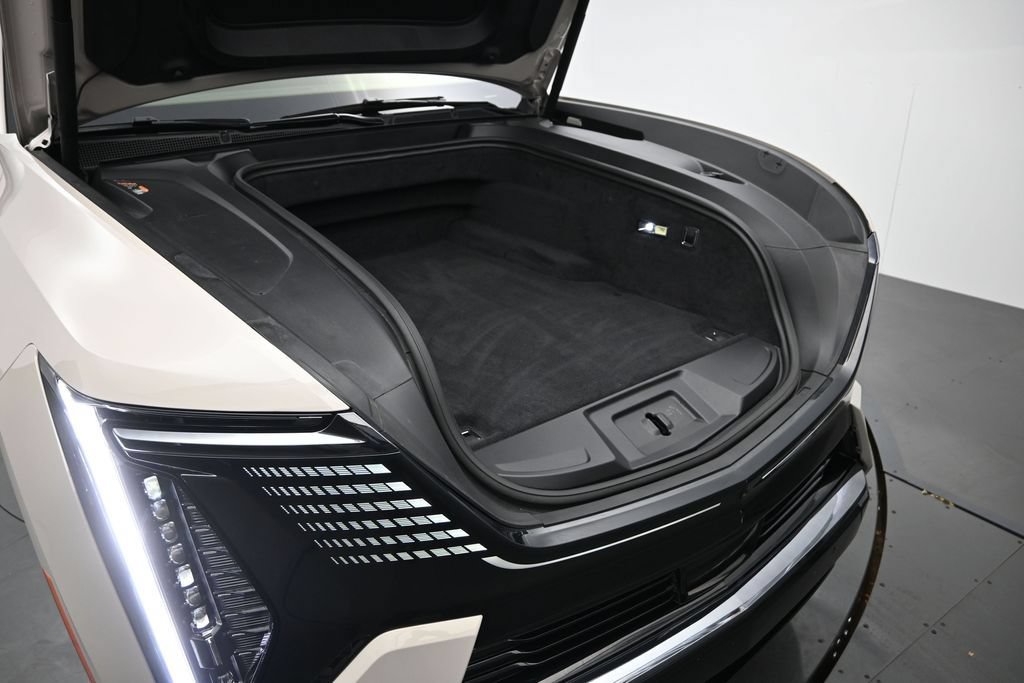 Used 2026 Cadillac Escalade IQ Sport 2 AWD/4WD image 8