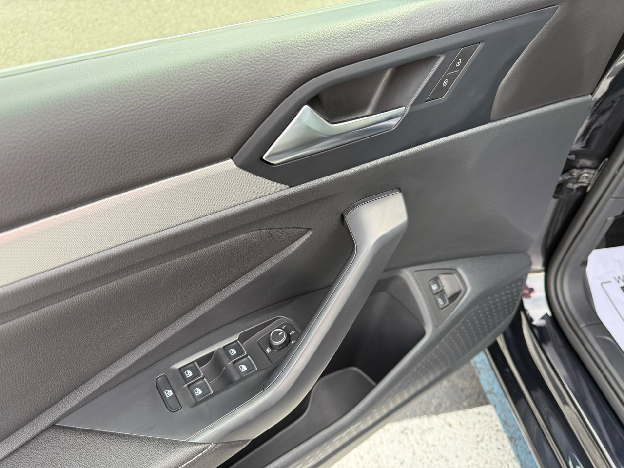 Used 2024 Volkswagen Jetta S image 12