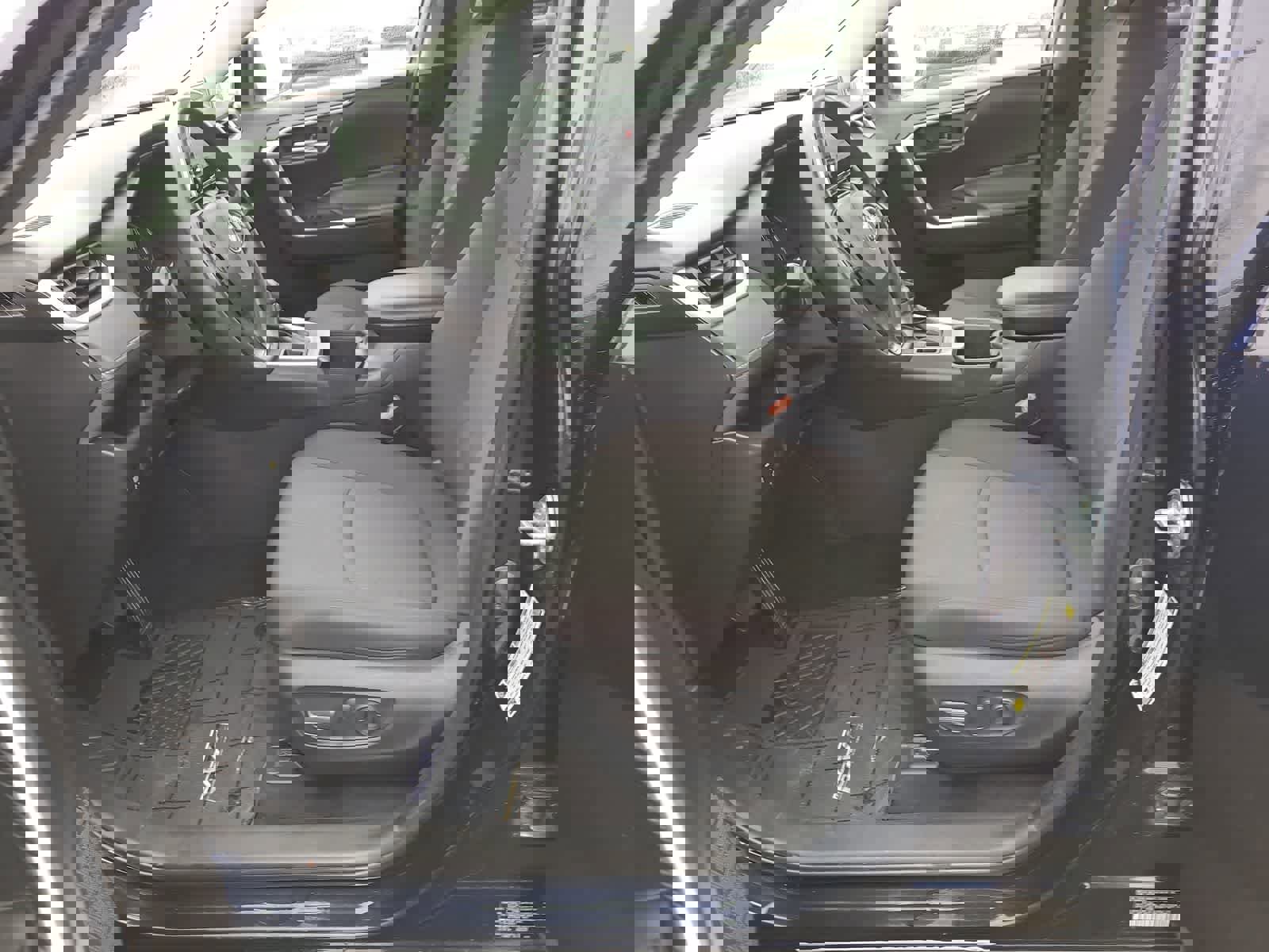 Used 2024 Toyota RAV4 XLE image 19