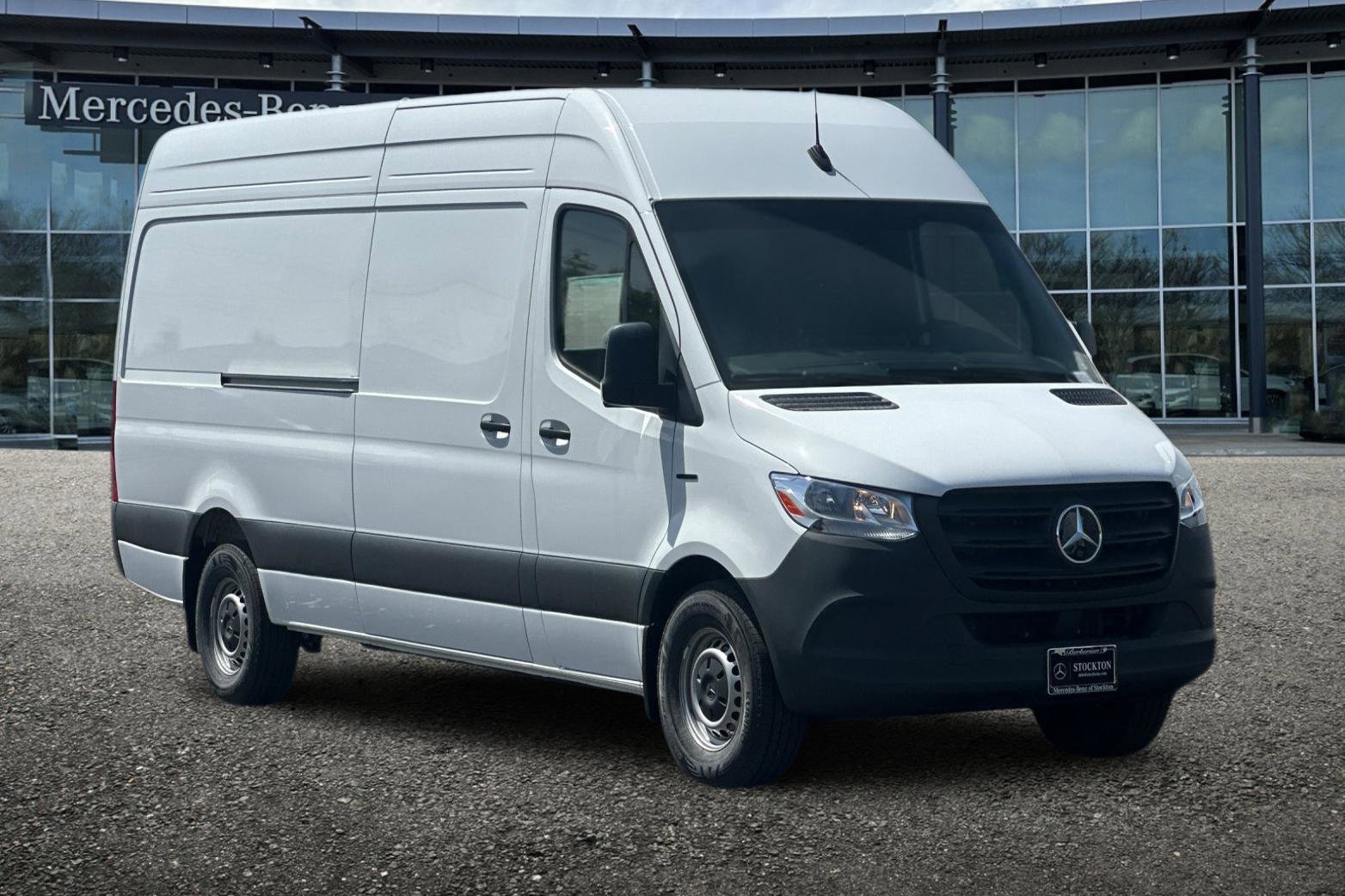 New 2024 Mercedes-Benz eSprinter 170 Cargo video 2