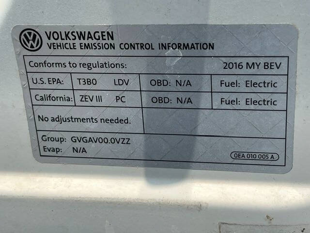 Used 2016 Volkswagen e-Golf SE FWD image 18