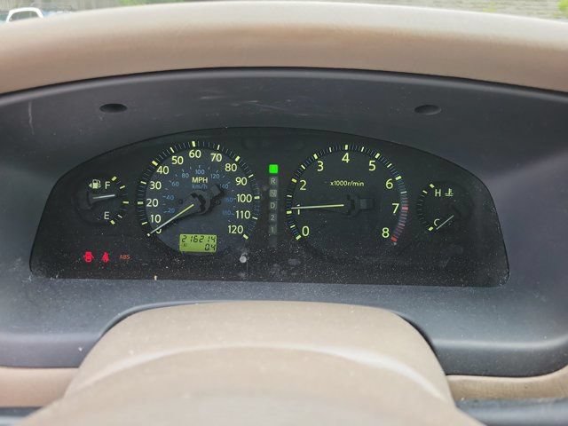 Used 2004 Nissan Pathfinder LE Platinum RWD image 21