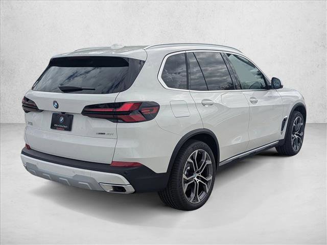 New 2026 BMW X5 sDrive40i w/ Climate Comfort Package image 2