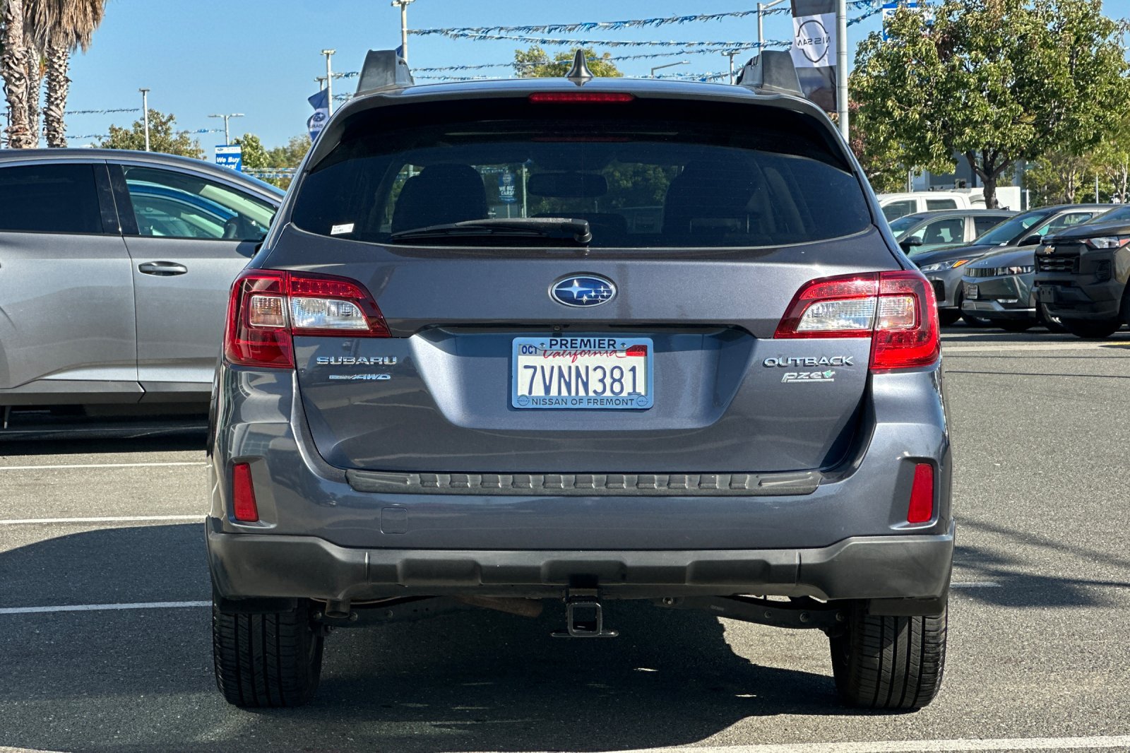 Used 2017 Subaru Outback 2.5i Limited w/ Popular Package #5 AWD/4WD image 5