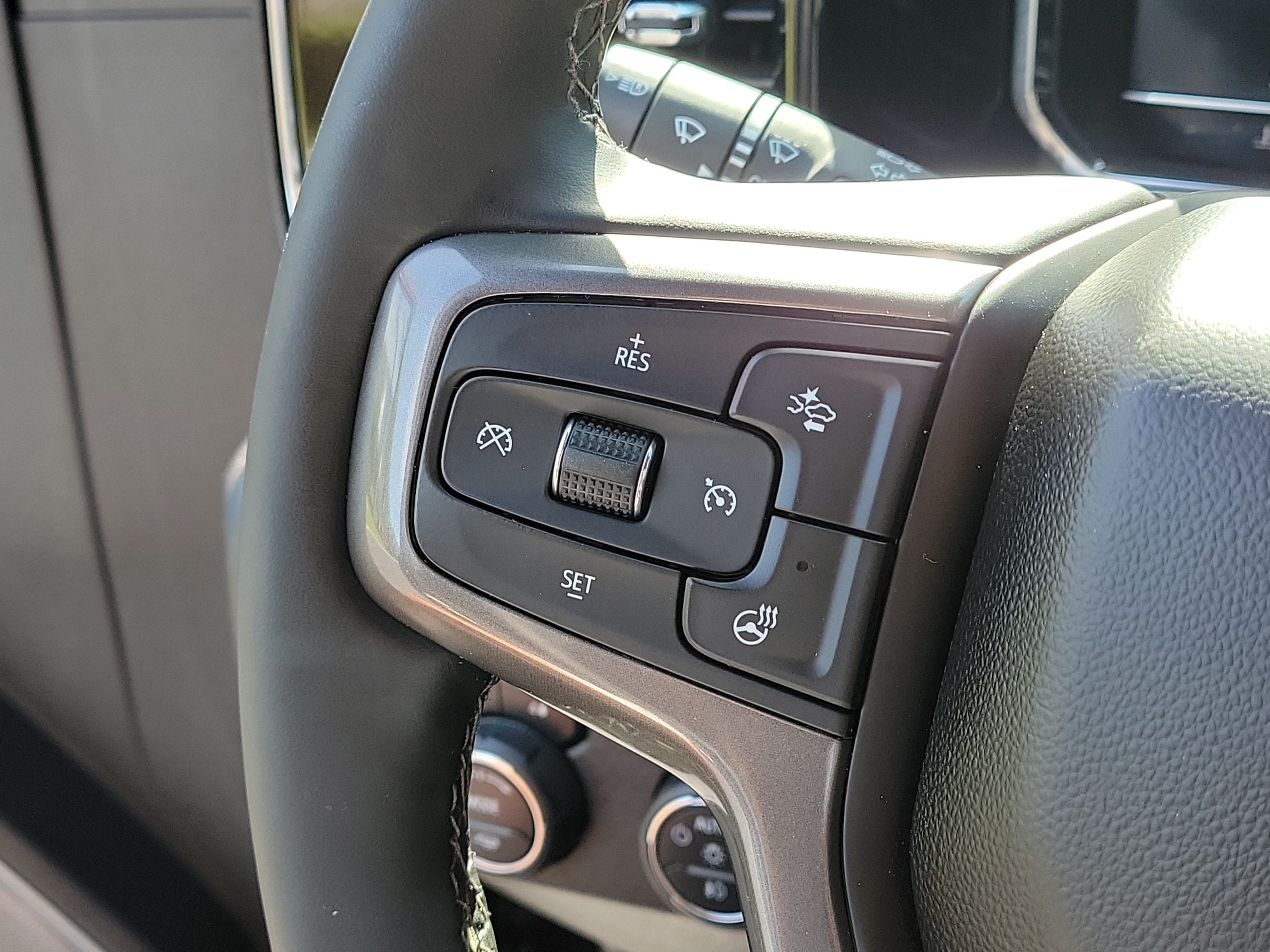 Used 2025 Chevrolet Silverado 2500 High Country w/ Midnight Edition AWD/4WD image 29